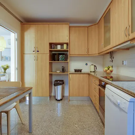 شقة Stylish 2 Bd With Pool Wi-fi Ac Garage 2km جويا