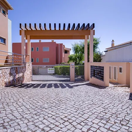 Stylish 2 Bd With Pool Wi-fi Ac Garage 2km * جويا